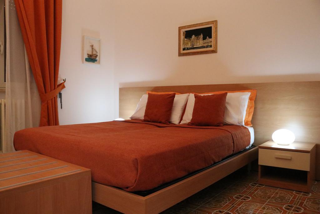 Casa Noemi B&B Uggiano La Chiesa Esterno foto